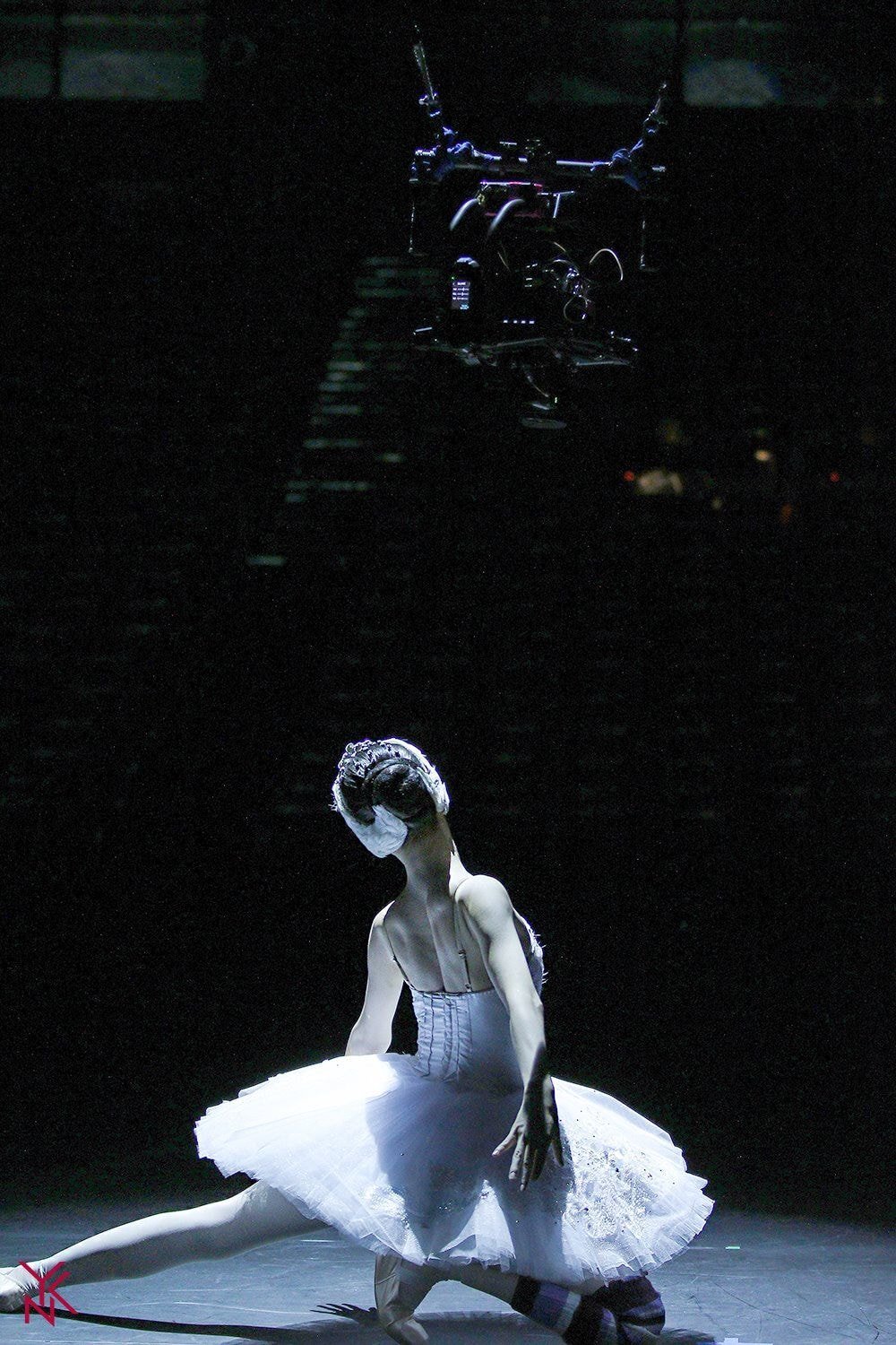 아이돌 찍덕이 입사해서 사진 찍는것 같은 신혜선 소속사 공식 사진들.jpg | 인스티즈