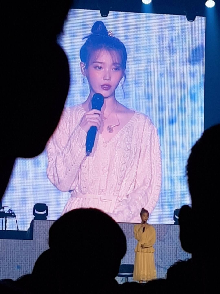 아이유 광주 토요일 콘서트 직찍,셋리스트 | 인스티즈