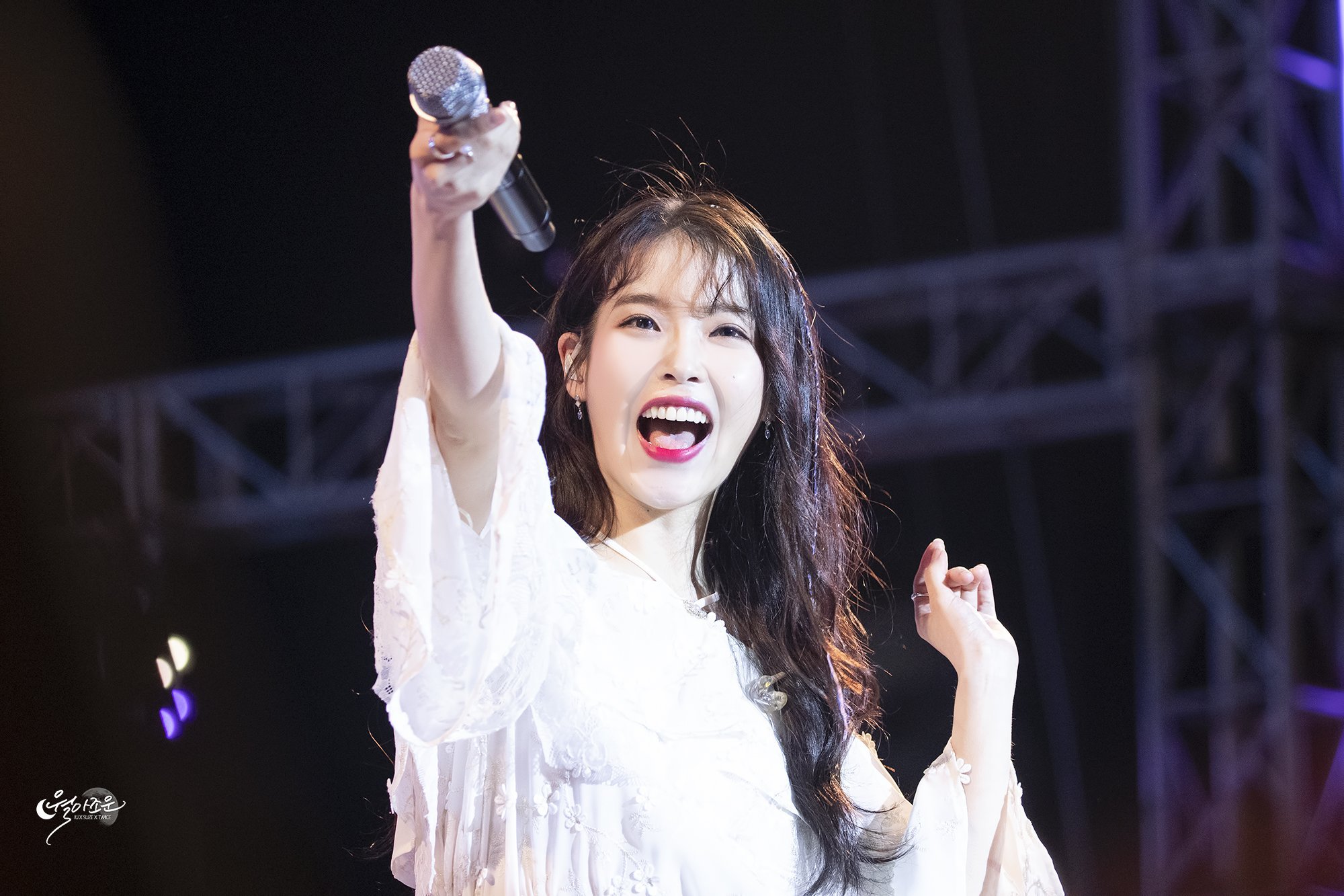 아이유 보고 가시져.jpgif | 인스티즈