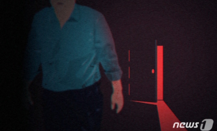 CCTV로 비번 알아내 여성 집 무단침입…주차관리원 1심 징역형 | 인스티즈