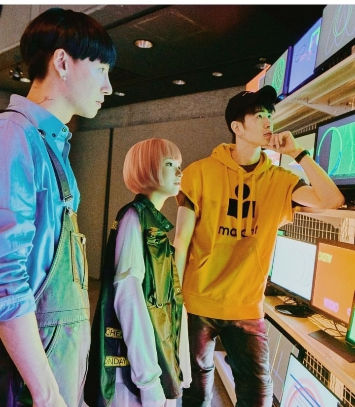 이 세 명의 모델 사진을 보고 사람들이 놀라는 이유.jpg | 인스티즈