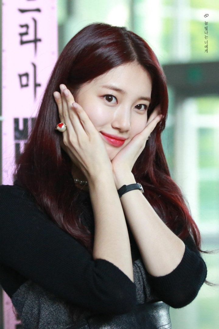 보정을 왜 하고 있나 싶었던 수지 홈마 | 인스티즈