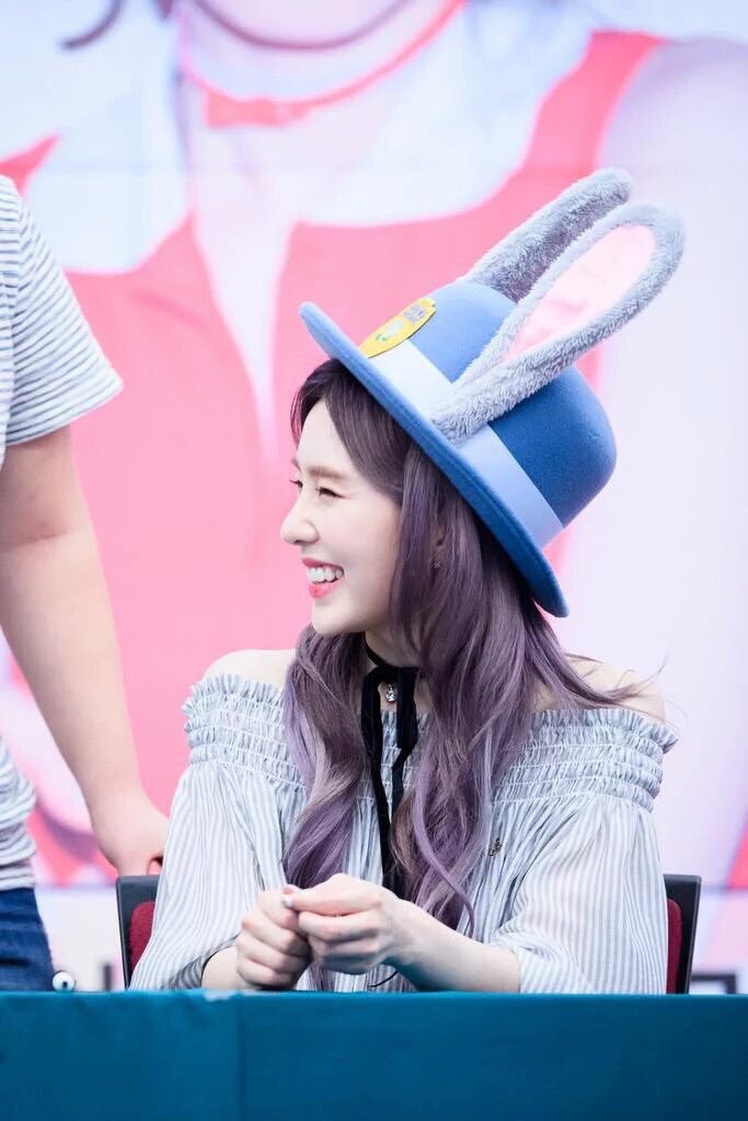 아이린의 옆태.jpg | 인스티즈