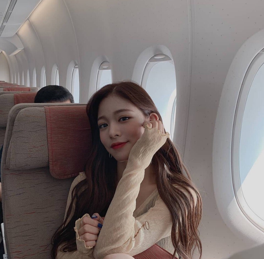 시원시원하게 생긴 프로미스나인 이채영 | 인스티즈