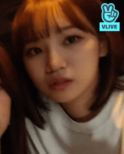 표정이 다양한 아이즈원 김채원.gif | 인스티즈