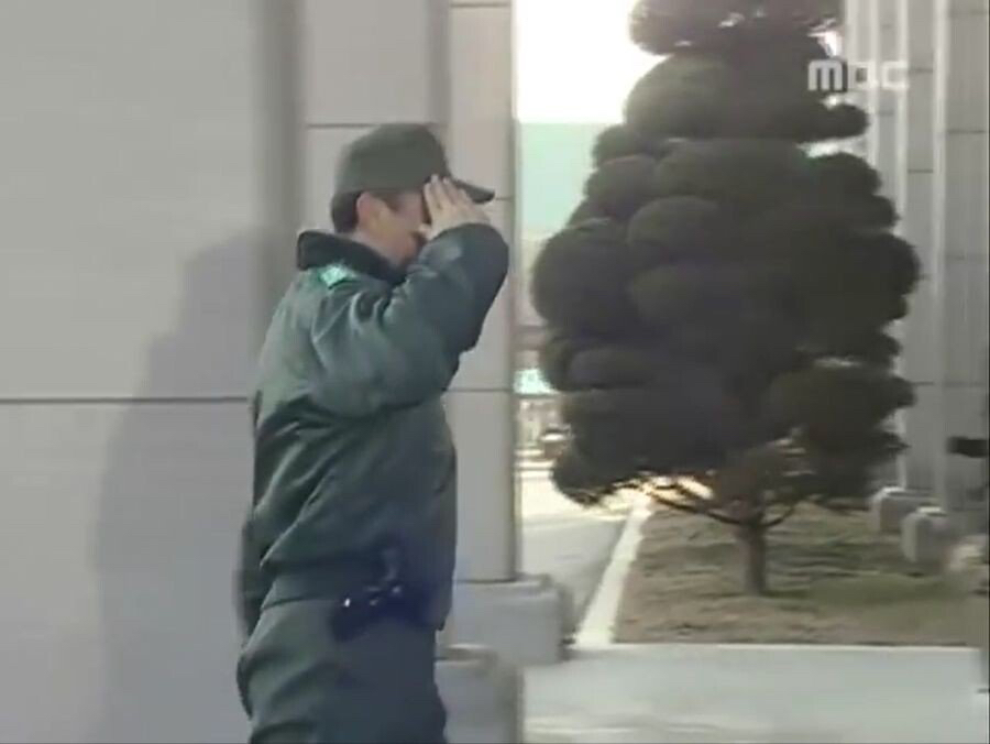 군필 남자라면 지릴 수밖에 없는 장면.JPGIF | 인스티즈