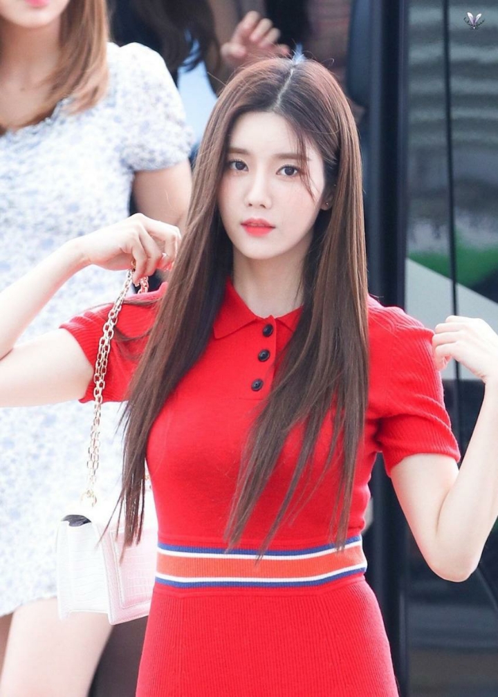 몸매좋은 아이린이라고 불렸었던 아이즈원 권은비 | 인스티즈