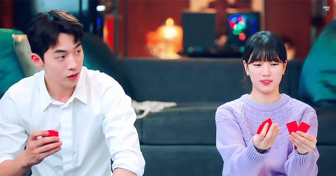 수지와 케미 있어 보이는 남주혁 | 인스티즈