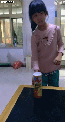 여동생을 너무 괴롭히는 오빠.gif | 인스티즈