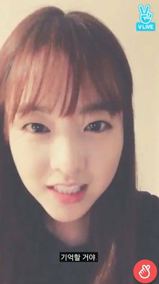 브이앱에서 악플을 보는 여자연예인들 | 인스티즈