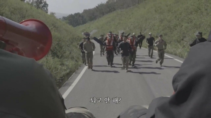 [가짜사나이2] 훈련장에 난입한 커피아저씨 | 인스티즈