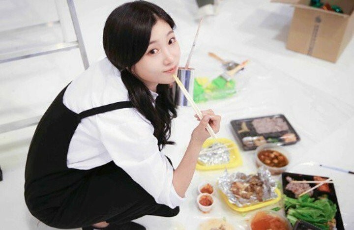 다이아 5주년 기념 우주에서 가장 청순하고 사랑스러운 정채연 님! | 인스티즈