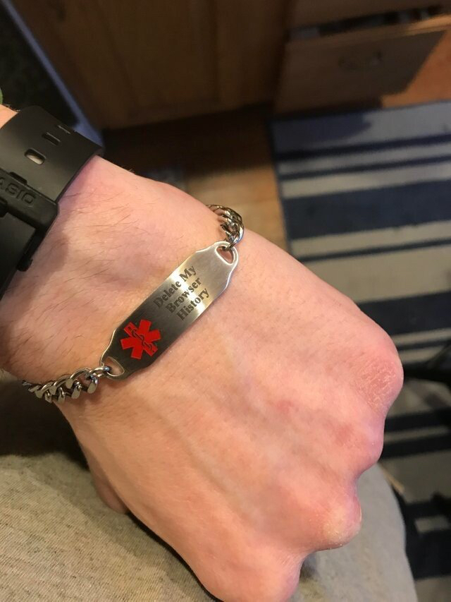 긴급상황을 대비한 팔찌 | 인스티즈