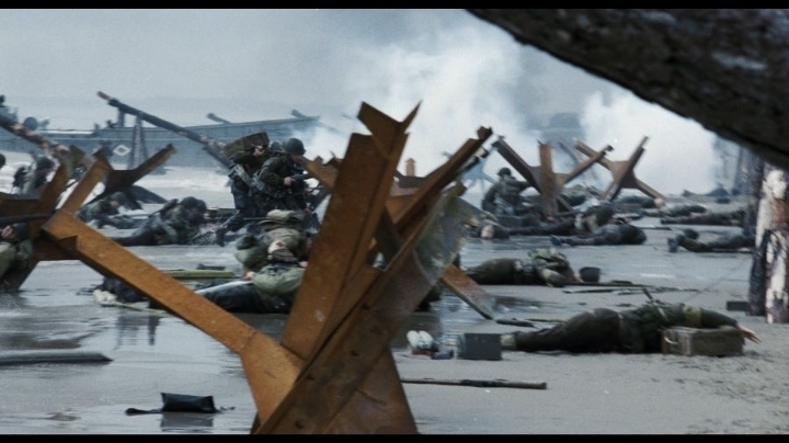 너무 리얼하게 만들어서 관객들의 트라우마를 건드린 영화 | 인스티즈