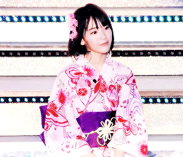 일본 전통복 차림의 미야와키 사쿠라 | 인스티즈