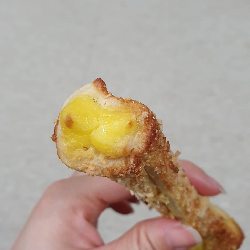 시즌한정메뉴라는 아몬드고구마크림치즈스틱......jpg | 인스티즈