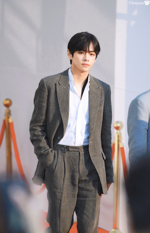 2019 방탄소년단 뷔 얼굴.jpgif | 인스티즈