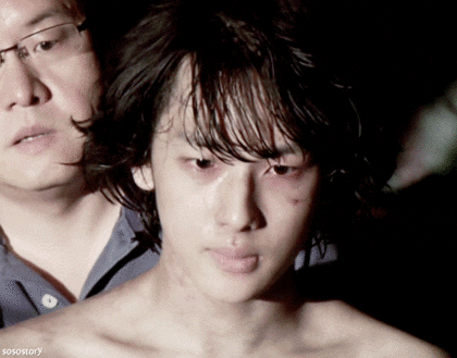 자신의 연기 모니터링하는 배우들 실제 모습JPGIF | 인스티즈