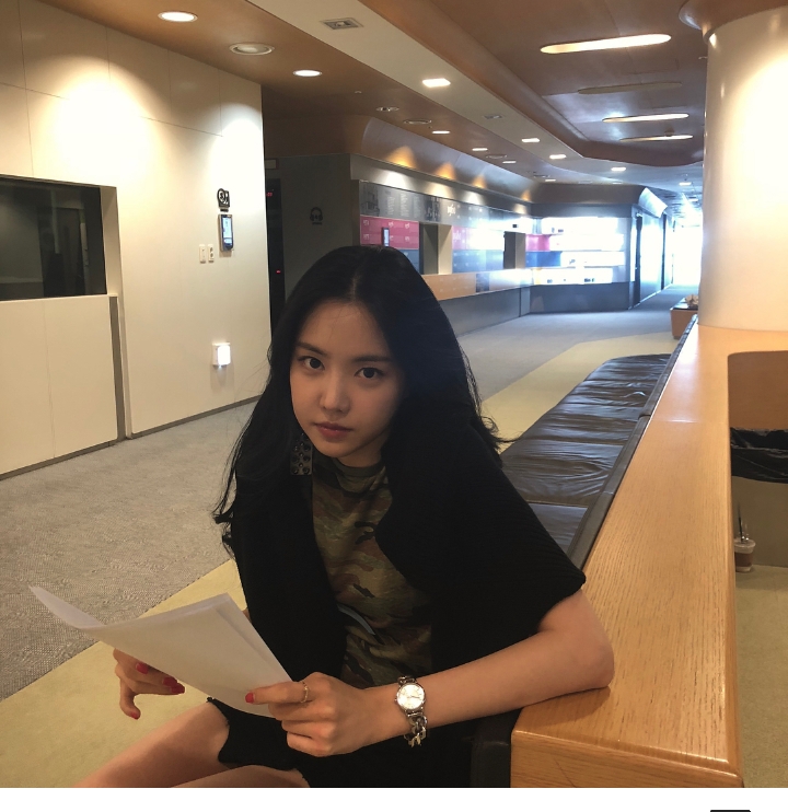 아직 연애경험이 없다는 여자연예인 | 인스티즈