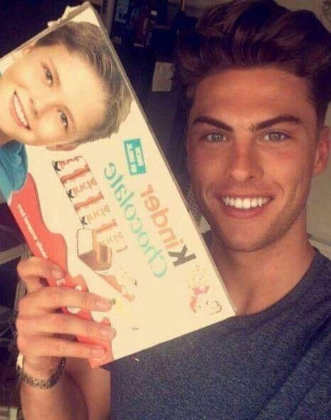 킨더초콜릿 소년 근황.JPG | 인스티즈