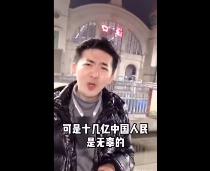 중국 우한 실태를 알리기 위해 위험을 무릅쓰고 현지로 찾아가서 보도하는 진짜 중국인 기자 | 인스티즈