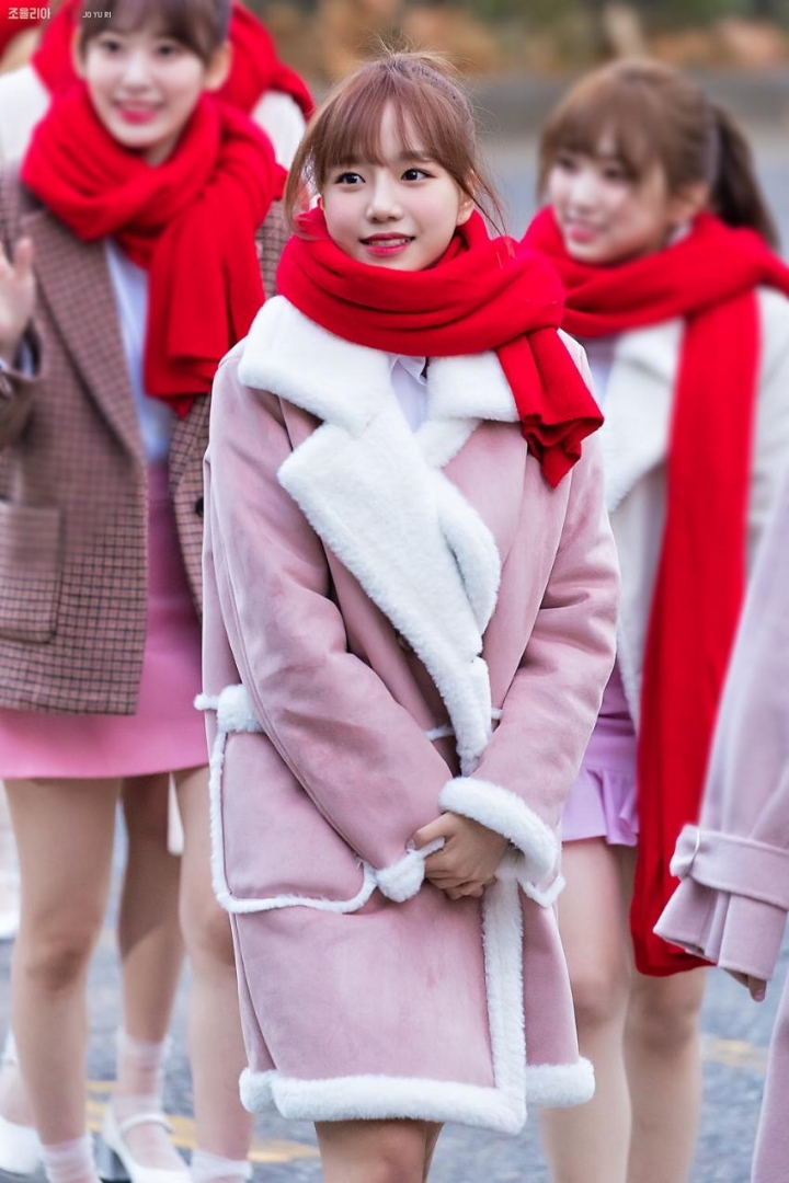 아이즈원 조유리 레전드로 이뻤던 날 | 인스티즈