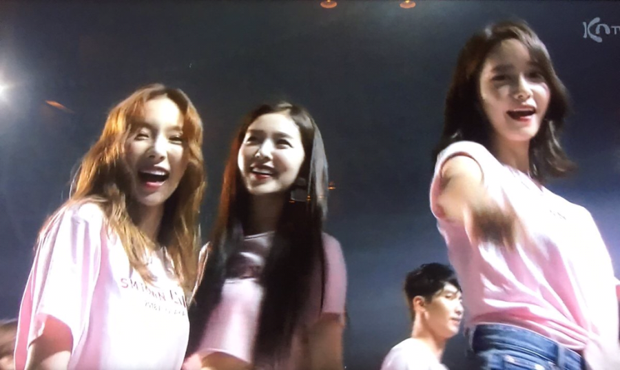 소녀시대 언니들 사이에 끼인 레드벨벳 아이린.jpgif | 인스티즈