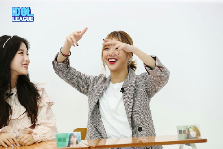 오마이걸 아이돌리그 현장 비하인드.jpg | 인스티즈