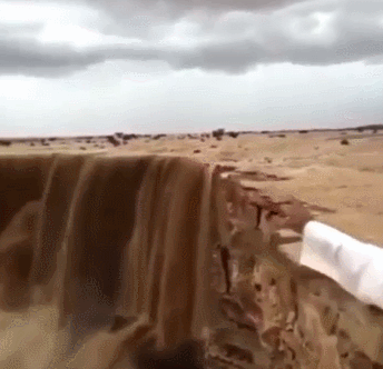 사막의 모래폭포 | 인스티즈
