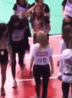 오늘자 트와이스 다현, 강미나 친목.gif | 인스티즈