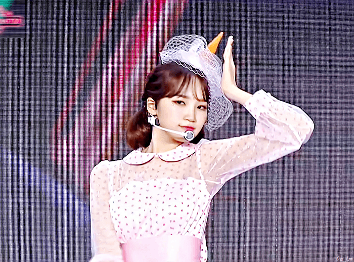 표정이 다양한 아이즈원 김채원 | 인스티즈