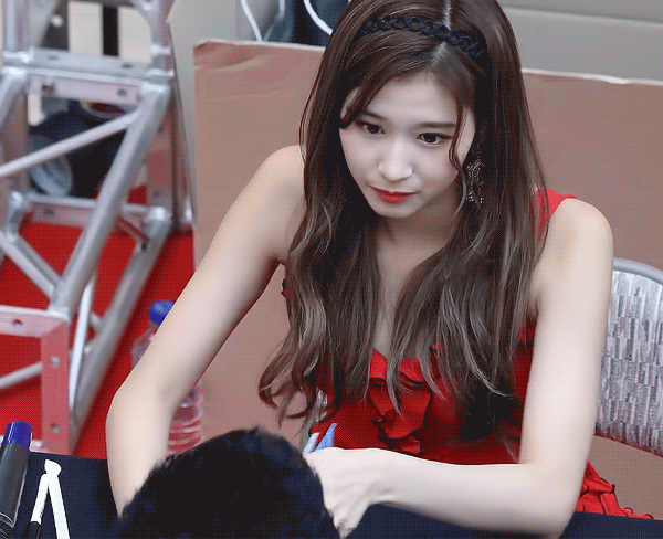 트와이스 사나 레전드 미모짤 모음 gif | 인스티즈