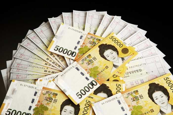 300만원을 쓸 수 있다면 뭐하실건가요?.jpg | 인스티즈