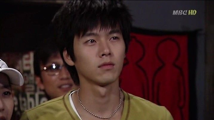 신인이던 가 회의실에 등장했을 때 여자 작가들이 모두 술렁거렸어요 | 인스티즈
