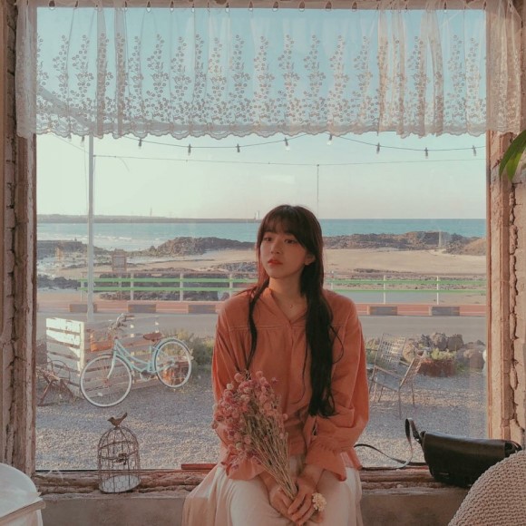 아리가 밥사달라고 하면 사준다 vs 안사준다 | 인스티즈