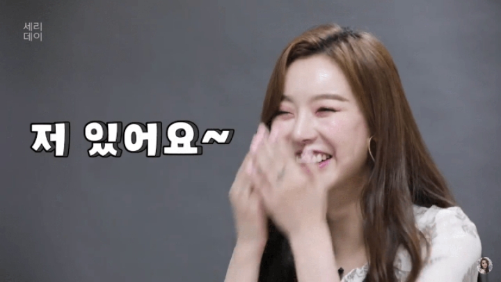 데뷔 전에 가슴 수술 권유 받은 아이돌 | 인스티즈