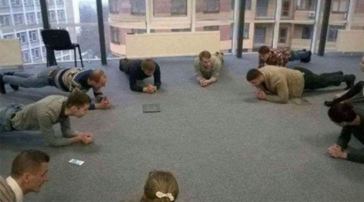 해외에서 유행하는 회의 방법.jpg | 인스티즈