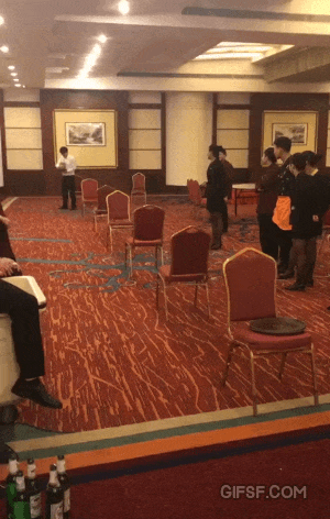 웨이터 썪은물.gif | 인스티즈