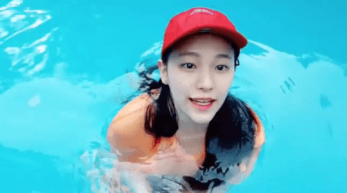 물에서 나오는 유투버 | 인스티즈