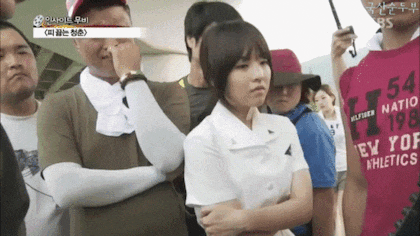 자신의 연기 모니터링하는 배우들 실제 모습JPGIF | 인스티즈