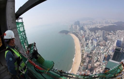 9월에 오픈예정인 국내에서 제일 높은 곳에 있는 스타벅스. JPG | 인스티즈