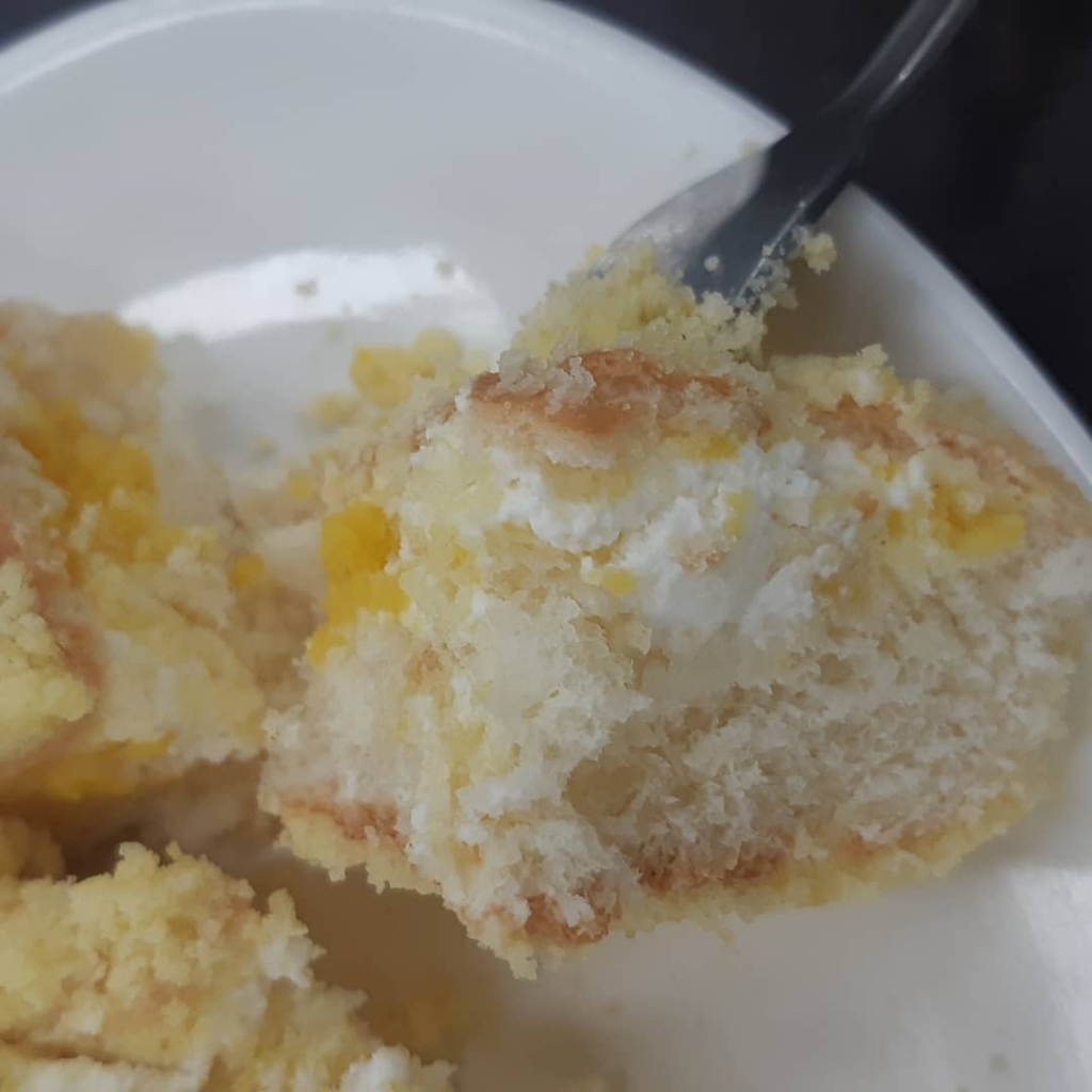 카스테라랑 고구마를 합쳐버렸다는 파리바게트......jpg | 인스티즈