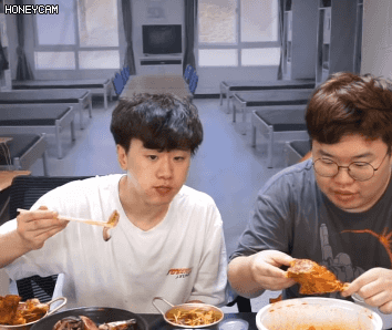 남 먹는거보고 대리만족 느끼는 BJ봉준 GIF | 인스티즈