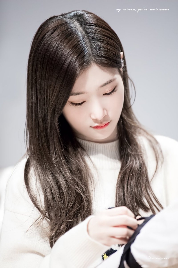 아침을 여는 정채연 | 인스티즈