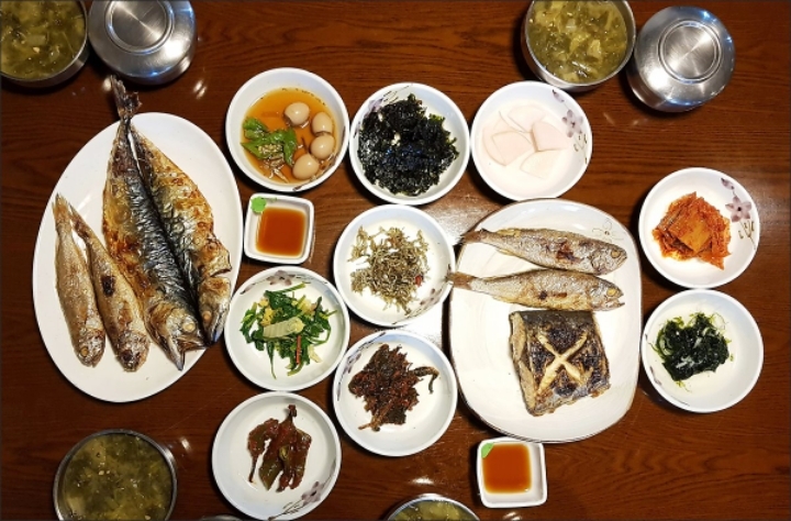 이 식단으로 3년동안 먹고 1억 받기(일요일은 자유) 도전 vs 포기 | 인스티즈