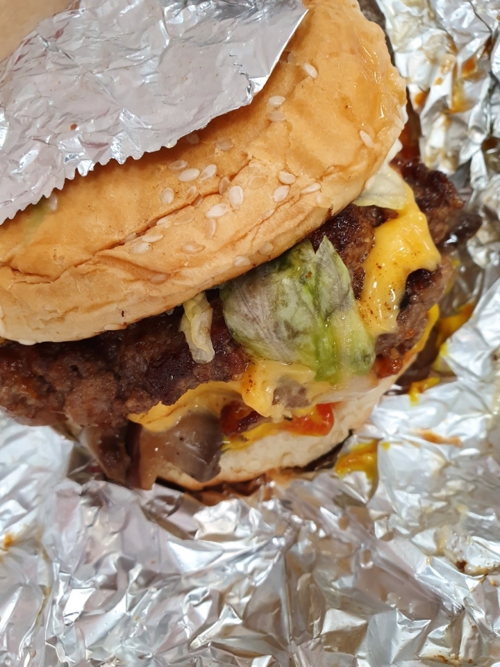 한국에 정식 체인점으로 들어왔으면하는 미국 햄버거 브랜드는? | 인스티즈