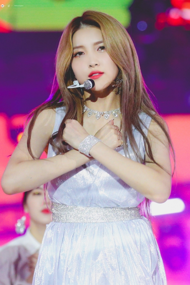 825번째 하루 한번 여자친구 소원 | 인스티즈