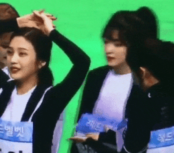 겨드랑이 사냥꾼 아이린.gif | 인스티즈