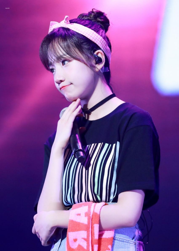 아이즈원 조유리 똥머리 | 인스티즈