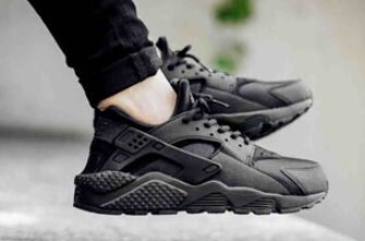 호불호 갈리는 검은 신발 | 인스티즈